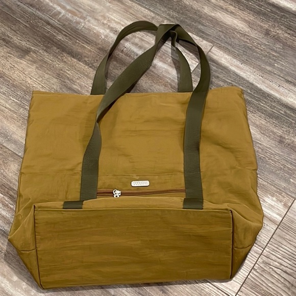 Baggalini tote bag - Picture 1 of 10